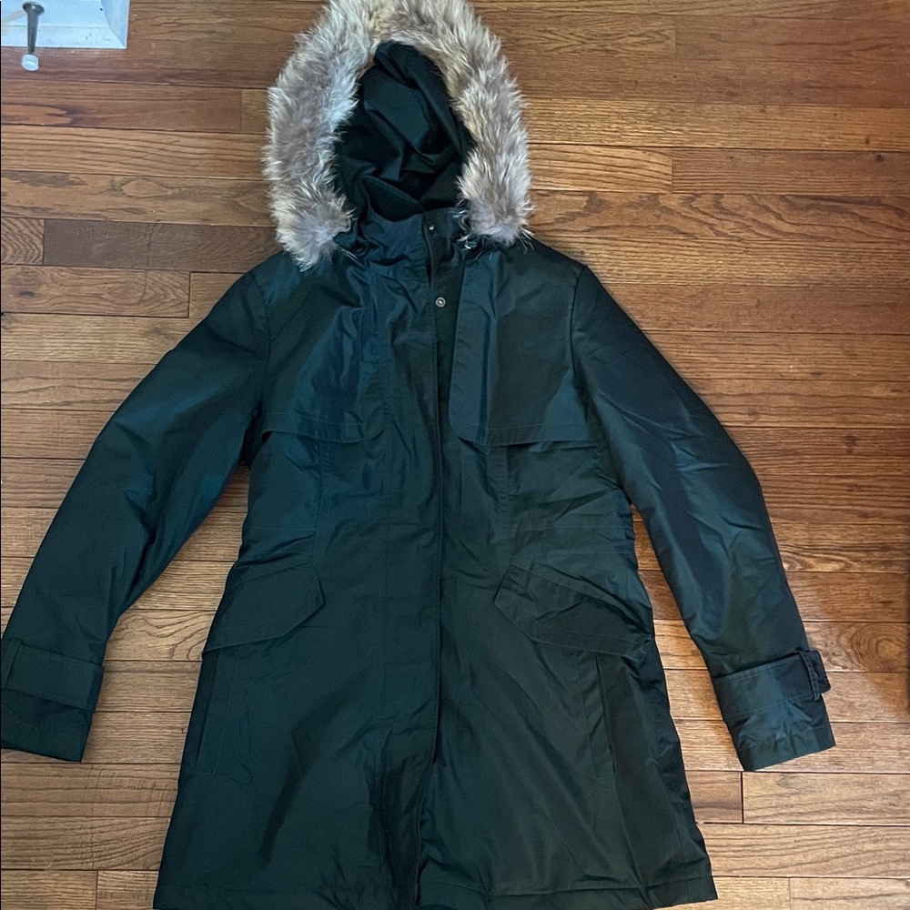 Pendleton Women's Green Parka with Coyote Fur Hood